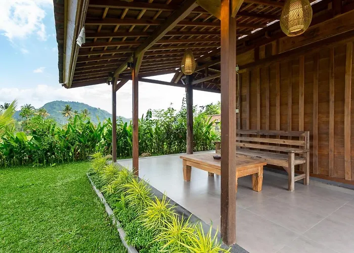 Kubu Sakian And Restaurant ロッジ *
