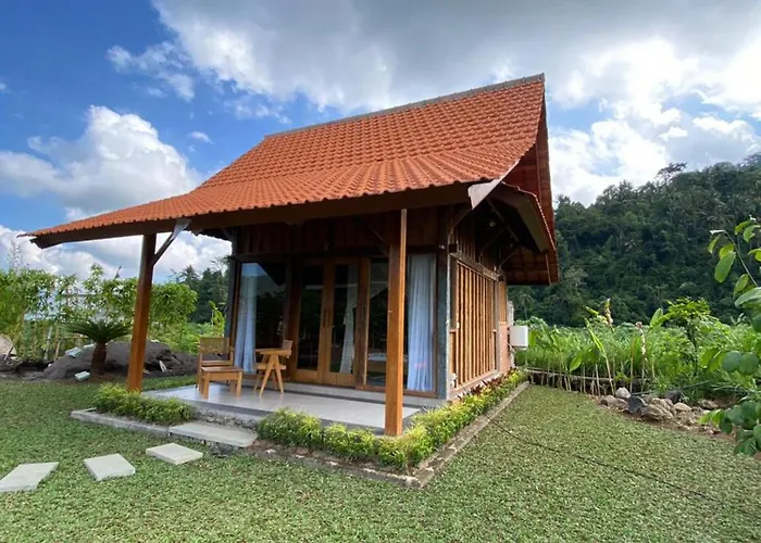 ロッジ Kubu Sakian And Restaurant
