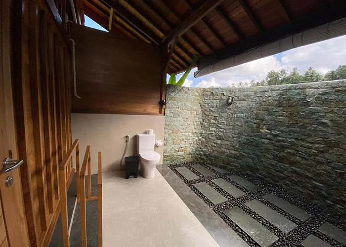 Kubu Sakian And Restaurant Orman Evi Sidemen (Bali)
