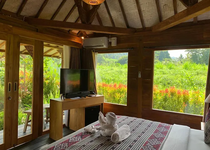 Kubu Sakian And Restaurant ロッジ